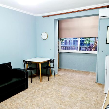 Ferienwohnung 2V1 - 21 Dhjetori Am Tirana Exterior foto