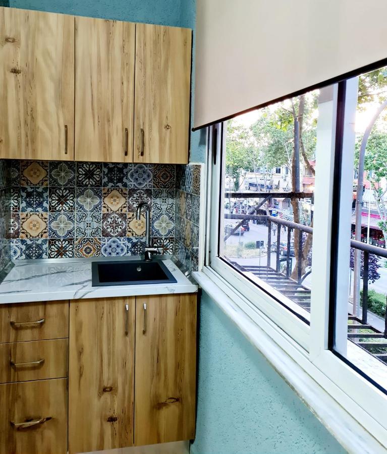Ferienwohnung 2V1 - 21 Dhjetori Am Tirana Exterior foto